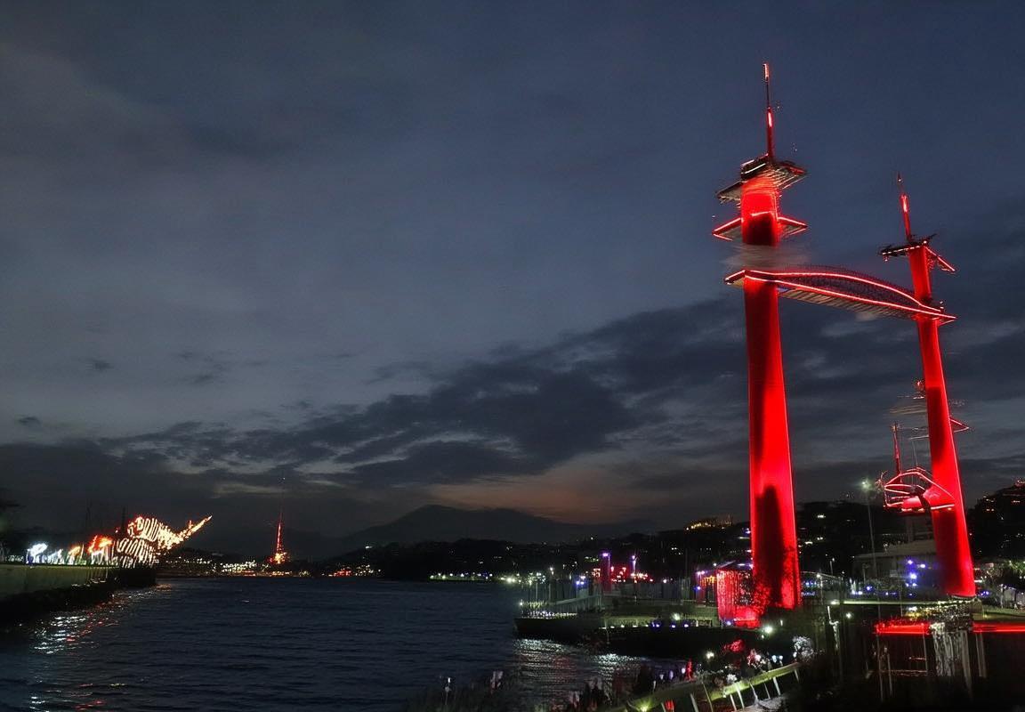 2013年广州恒大VS巴塞罗那：巅峰对决与中西足球文化交融