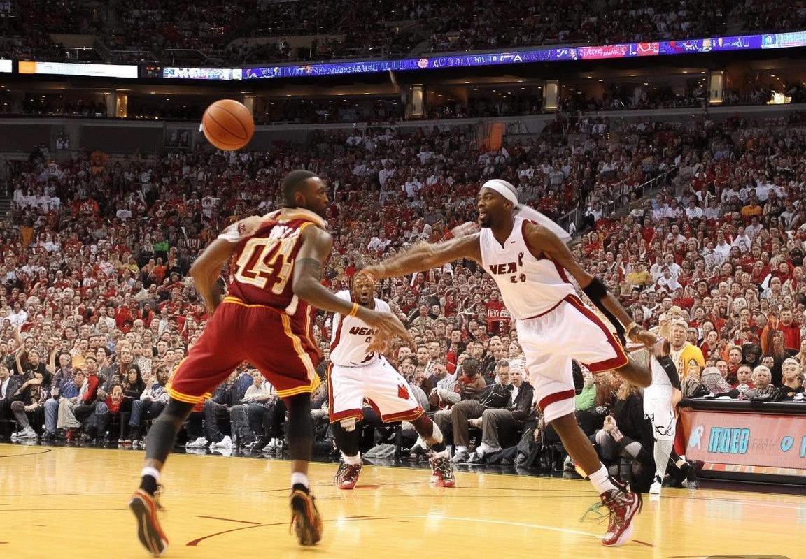 2011年NBA总决赛：勒布朗与韦德巅峰对决回顾